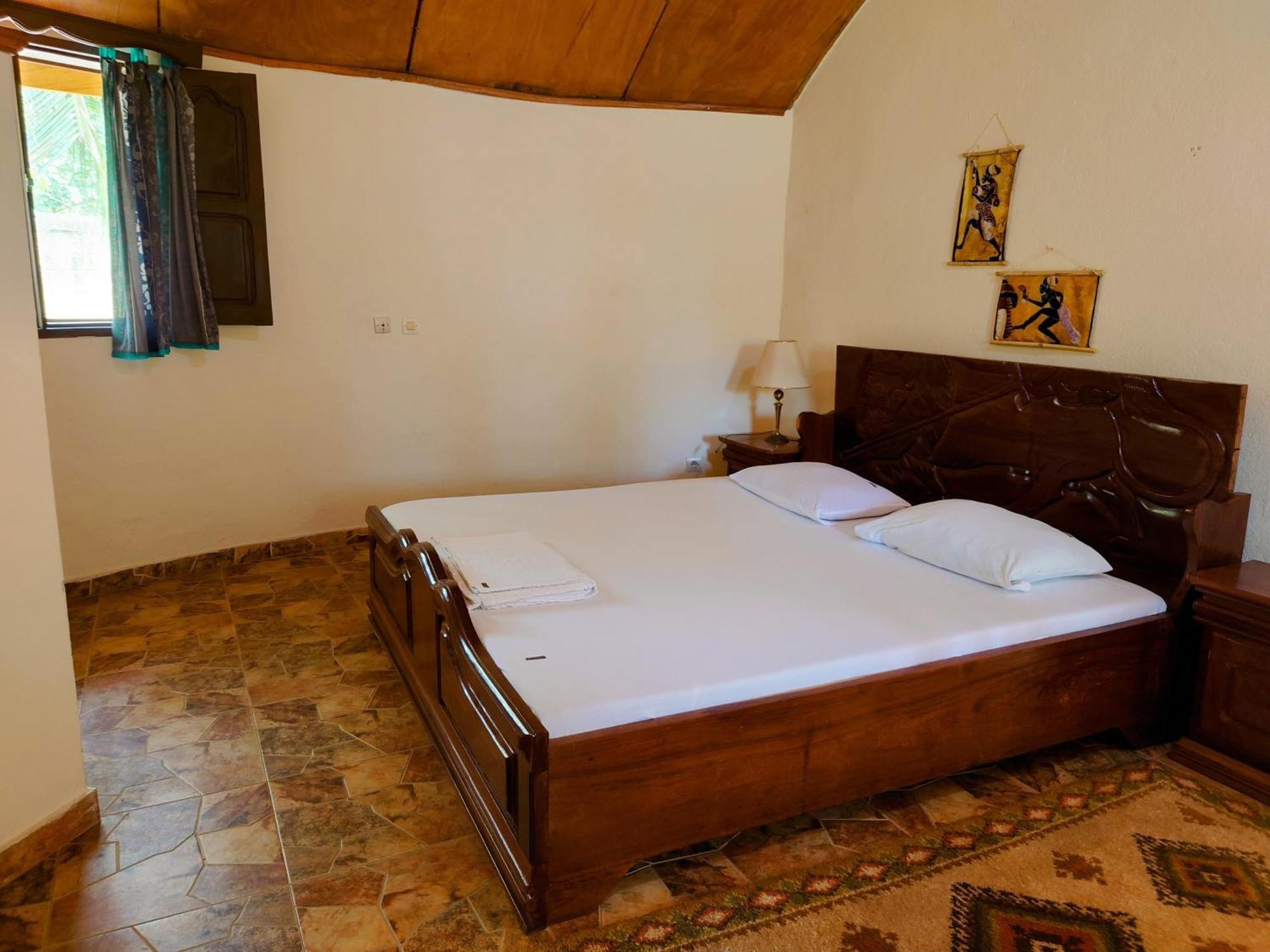Rundbungalow Auf Lionsrest Grand-Bassam Eksteriør bilde
